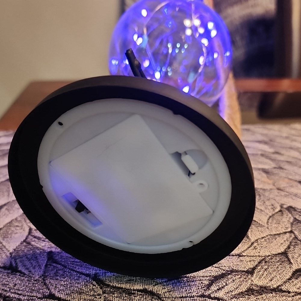 Purple LED Moon Lamp - Picture 5 of 7